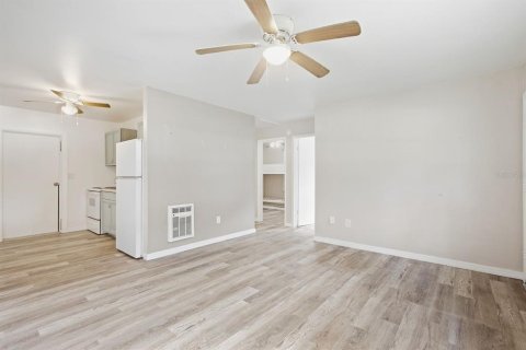 Immobilier commercial à vendre à Clearwater, Floride: 3 chambres, 120.4 m2 № 2387746 - photo 3