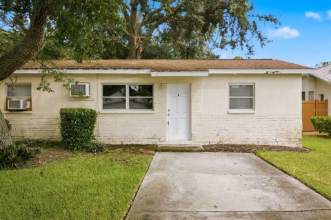 Immobilier commercial à vendre à Clearwater, Floride: 3 chambres, 120.4 m2 № 2387746 - photo 2