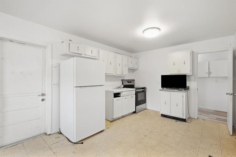 Immobilier commercial à vendre à Clearwater, Floride: 3 chambres, 120.4 m2 № 2387746 - photo 14