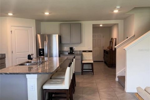 House in Wildwood, Florida 5 bedrooms, 242.01 sq.m. № 1914614 - photo 7