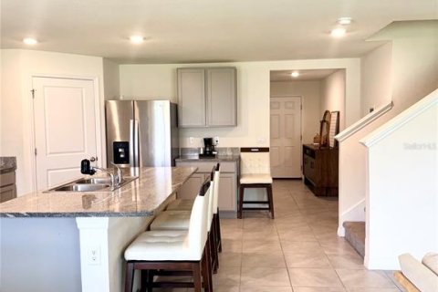 House in Wildwood, Florida 5 bedrooms, 242.01 sq.m. № 1914614 - photo 6