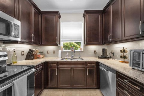 Touwnhouse à vendre à Wesley Chapel, Floride: 3 chambres, 141.68 m2 № 2237344 - photo 6