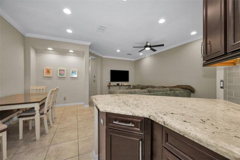 Touwnhouse à vendre à Wesley Chapel, Floride: 3 chambres, 141.68 m2 № 2237344 - photo 11