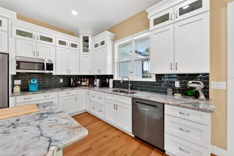 Villa ou maison à louer à Ocala, Floride: 4 chambres, 211.82 m2 № 2213589 - photo 19