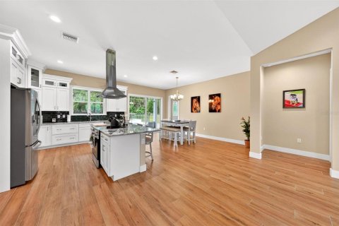 Villa ou maison à louer à Ocala, Floride: 4 chambres, 211.82 m2 № 2213589 - photo 10