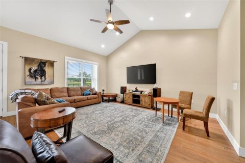 Villa ou maison à louer à Ocala, Floride: 4 chambres, 211.82 m2 № 2213589 - photo 13