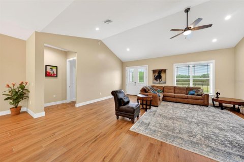 Villa ou maison à louer à Ocala, Floride: 4 chambres, 211.82 m2 № 2213589 - photo 11