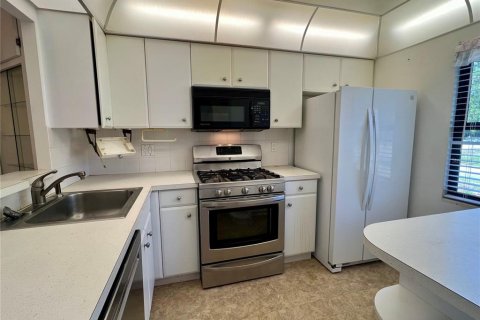 Casa en venta en Clearwater, Florida, 2 dormitorios, 82.31 m2 № 1214584 - foto 2