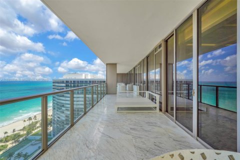 Condo in Bal Harbour, Florida, 3 bedrooms  № 2021733 - photo 10