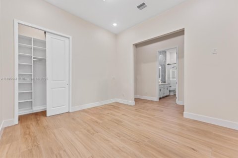 Casa en venta en Parkland, Florida, 3 dormitorios, 160.16 m2 № 1947941 - foto 11