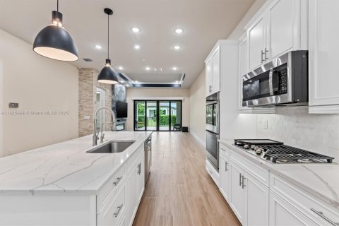 Casa en venta en Parkland, Florida, 3 dormitorios, 160.16 m2 № 1947941 - foto 3