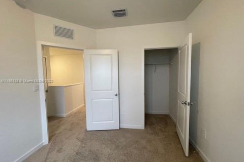 Touwnhouse à vendre à Florida City, Floride: 3 chambres № 1955997 - photo 17