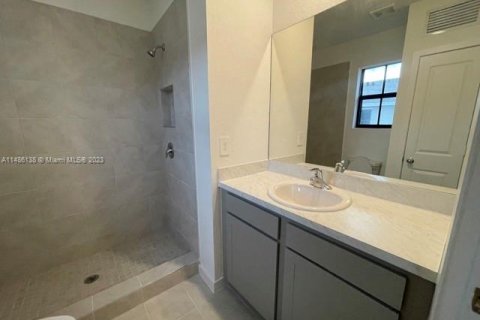 Touwnhouse à vendre à Florida City, Floride: 3 chambres № 1955997 - photo 11