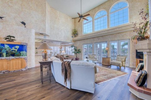 House in Gulfport, Florida 4 bedrooms, 288.83 sq.m. № 1587649 - photo 16