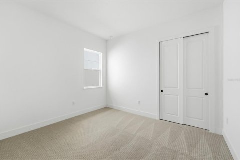 Villa ou maison à vendre à Apopka, Floride: 4 chambres, 312.99 m2 № 2401077 - photo 8