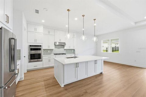 Villa ou maison à vendre à Apopka, Floride: 4 chambres, 312.99 m2 № 2401077 - photo 11