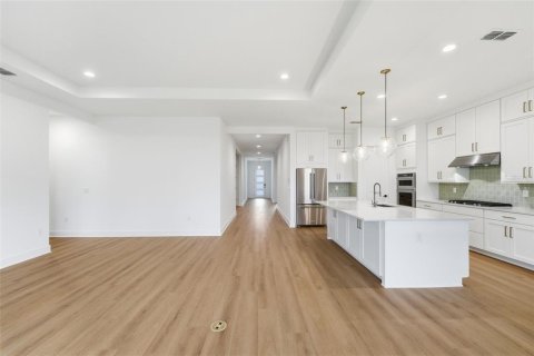 Villa ou maison à vendre à Apopka, Floride: 4 chambres, 312.99 m2 № 2401077 - photo 17