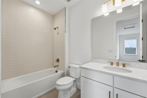 Villa ou maison à vendre à Apopka, Floride: 4 chambres, 312.99 m2 № 2401077 - photo 30