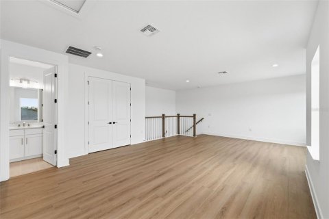 Villa ou maison à vendre à Apopka, Floride: 4 chambres, 312.99 m2 № 2401077 - photo 29