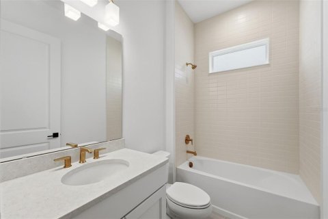 Villa ou maison à vendre à Apopka, Floride: 4 chambres, 312.99 m2 № 2401077 - photo 6