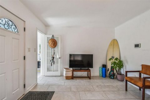 Villa ou maison à vendre à Saint Petersburg, Floride: 4 chambres, 112.5 m2 № 1918481 - photo 10