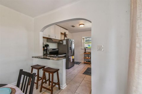 Villa ou maison à vendre à Saint Petersburg, Floride: 4 chambres, 112.5 m2 № 1918481 - photo 18