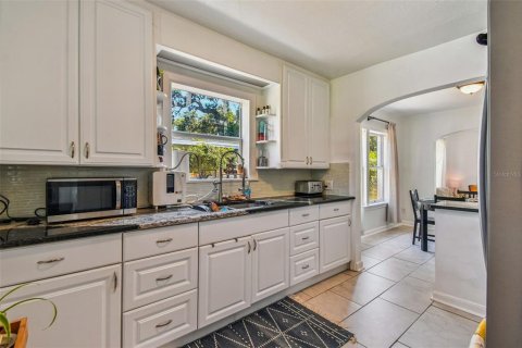Villa ou maison à vendre à Saint Petersburg, Floride: 4 chambres, 112.5 m2 № 1918481 - photo 22