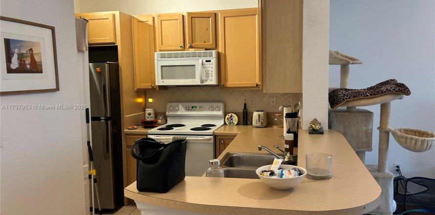 Condo à South Miami, Floride, 1 chambre № 1867431