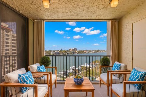 Condo in Clearwater, Florida, 3 bedrooms  № 1530423 - photo 15
