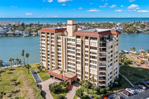 Condo in Clearwater, Florida, 3 bedrooms  № 1530423 - photo 1