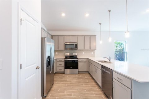 Casa en venta en Port Charlotte, Florida, 4 dormitorios, 157.1 m2 № 1565736 - foto 4