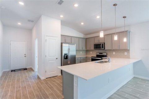 Casa en venta en Port Charlotte, Florida, 4 dormitorios, 157.1 m2 № 1565736 - foto 7