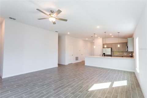 Casa en venta en Port Charlotte, Florida, 4 dormitorios, 157.1 m2 № 1565736 - foto 10