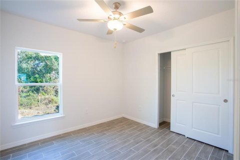 Casa en venta en Port Charlotte, Florida, 4 dormitorios, 157.1 m2 № 1565736 - foto 17