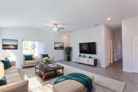 Casa en venta en Port Charlotte, Florida, 4 dormitorios, 157.1 m2 № 1565736 - foto 22