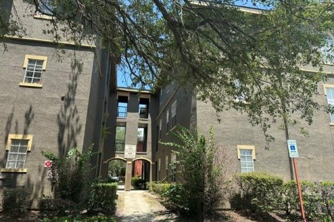 Copropriété à vendre à Lake Mary, Floride: 1 chambre, 76.37 m2 № 2205425 - photo 4