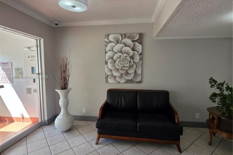 Copropriété à vendre à Lauderhill, Floride: 1 chambre, 86.21 m2 № 2154473 - photo 4