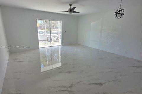 Copropriété à vendre à Lauderhill, Floride: 1 chambre, 86.21 m2 № 2154473 - photo 6
