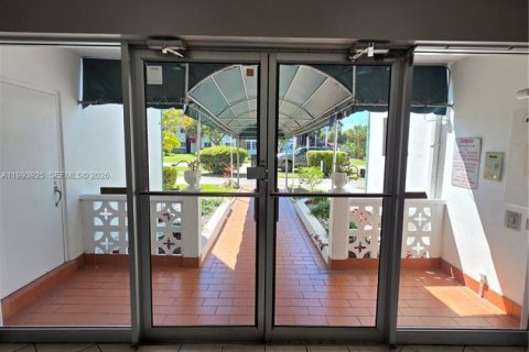 Copropriété à vendre à Lauderhill, Floride: 1 chambre, 86.21 m2 № 2154473 - photo 3