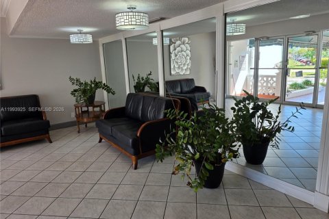 Copropriété à vendre à Lauderhill, Floride: 1 chambre, 86.21 m2 № 2154473 - photo 5