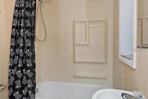 Immobilier commercial à vendre à Daytona Beach, Floride: 7 chambres, 235.23 m2 № 2425940 - photo 17