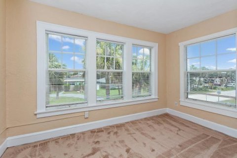 Immobilier commercial à vendre à Daytona Beach, Floride: 7 chambres, 235.23 m2 № 2425940 - photo 13