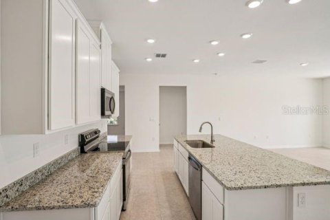 Casa en venta en Palm Coast, Florida, 4 dormitorios, 212.37 m2 № 2359437 - foto 5