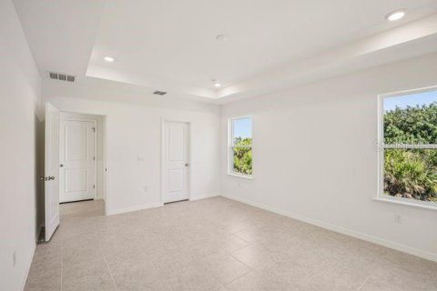 Casa en venta en Palm Coast, Florida, 4 dormitorios, 212.37 m2 № 2359437 - foto 14