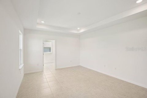 Casa en venta en Palm Coast, Florida, 4 dormitorios, 212.37 m2 № 2359437 - foto 10