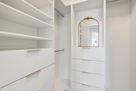 Купить таунхаус в Форт-Лодердейл, Флорида 3 спальни, 183.57м2, № 1955042 - фото 12