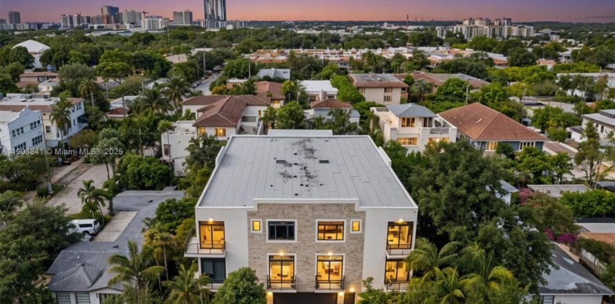 Таунхаус в Форт-Лодердейл, Флорида 3 спальни, 183.57м2 № 1955042