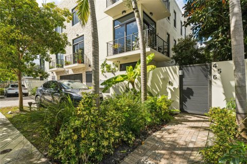 Купить таунхаус в Форт-Лодердейл, Флорида 3 спальни, 183.57м2, № 1955042 - фото 21