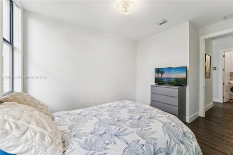 Купить таунхаус в Форт-Лодердейл, Флорида 3 спальни, 183.57м2, № 1955042 - фото 13