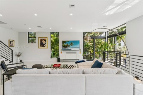 Купить таунхаус в Форт-Лодердейл, Флорида 3 спальни, 183.57м2, № 1955042 - фото 6